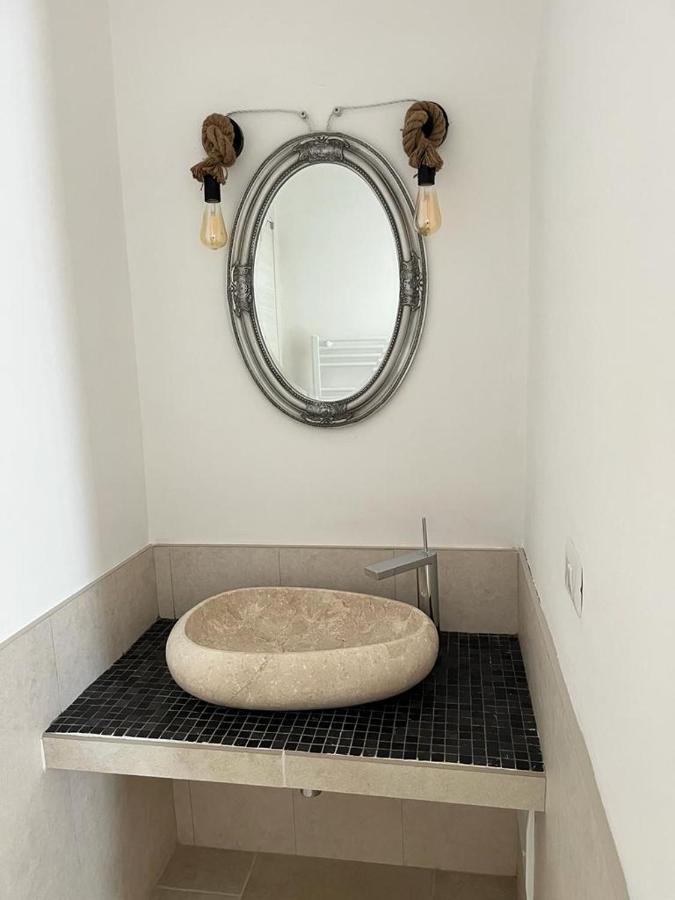 אוסטוני Villa Naomi מראה חיצוני תמונה