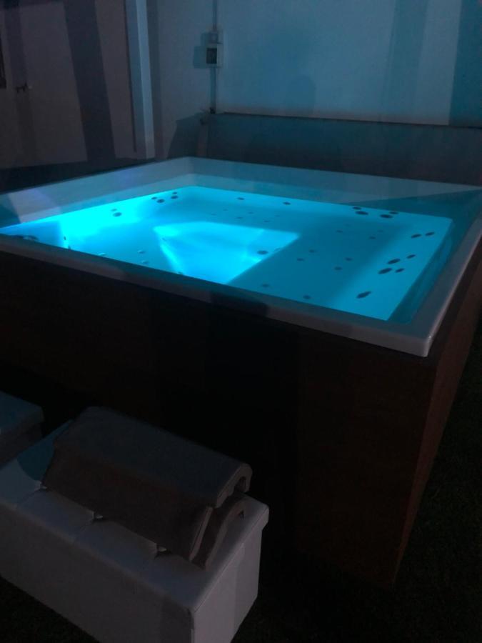 אוסטוני Villa Naomi מראה חיצוני תמונה